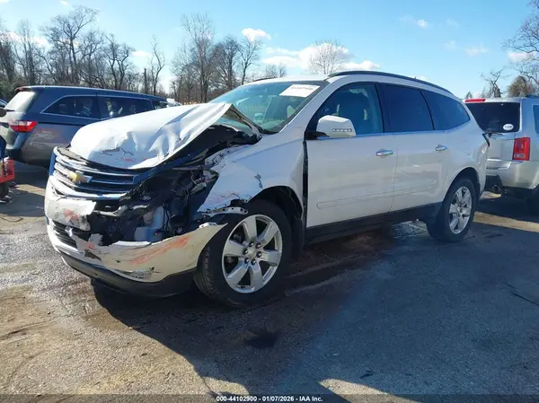 1GNKRGKD4HJ341745 2017 CHEVROLET TRAVERSE - Image 2