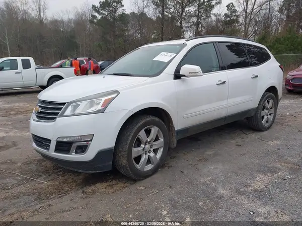 1GNKRGKD4HJ354463 2017 CHEVROLET TRAVERSE - Image 2