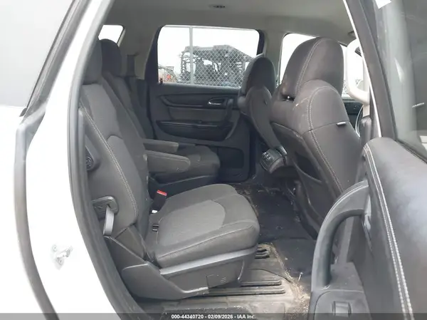 1GNKRGKD4HJ354463 2017 CHEVROLET TRAVERSE - Image 8