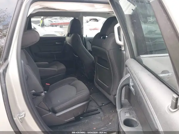 1GNKRGKD5GJ304847 2016 CHEVROLET TRAVERSE - Image 8