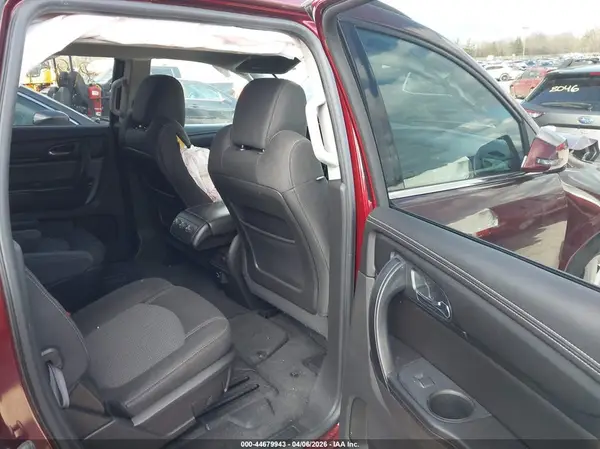 1GNKRGKD5HJ120218 2017 CHEVROLET TRAVERSE - Image 8