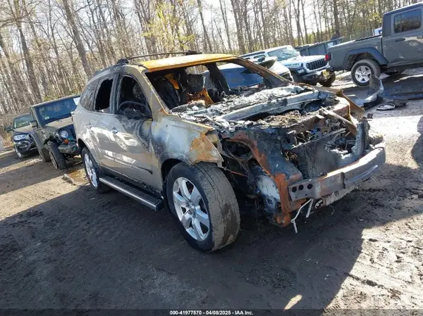 1GNKRGKD5HJ127217 2017 CHEVROLET TRAVERSE - Image 1