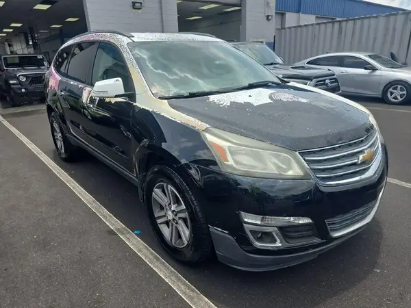 1GNKRGKD5HJ151386 2017 CHEVROLET TRAVERSE - Image 2
