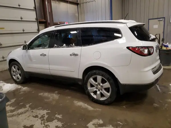 1GNKRGKD5HJ154174 2017 CHEVROLET TRAVERSE - Image 2