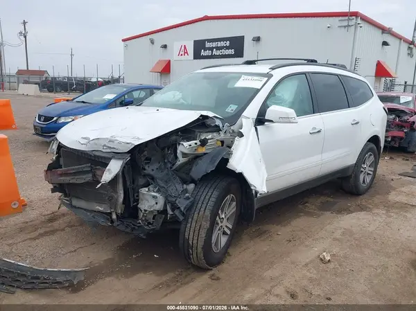 1GNKRGKD5HJ157950 2017 CHEVROLET TRAVERSE - Image 2