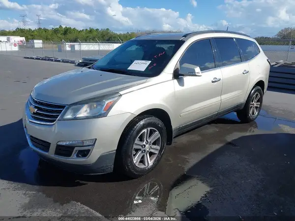 1GNKRGKD5HJ174702 2017 CHEVROLET TRAVERSE - Image 2