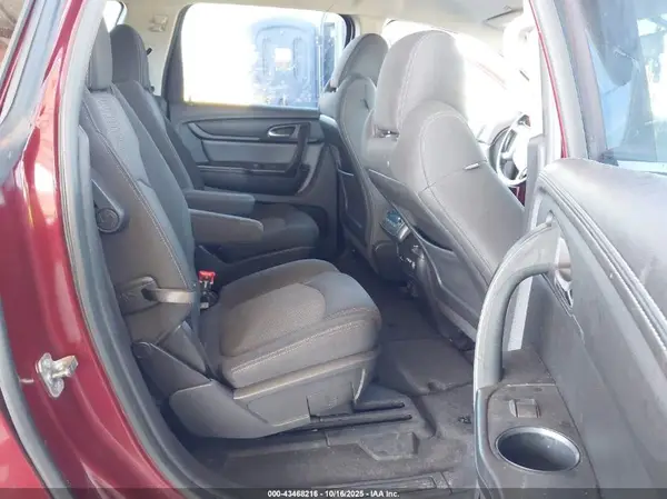 1GNKRGKD5HJ207178 2017 CHEVROLET TRAVERSE - Image 8