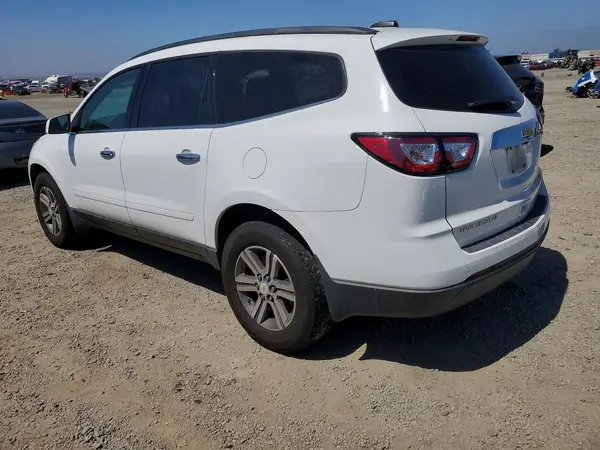 1GNKRGKD5HJ221744 2017 CHEVROLET TRAVERSE - Image 2