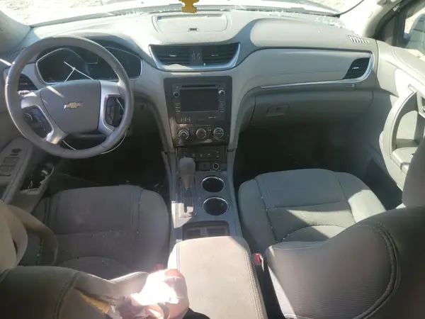 1GNKRGKD5HJ234686 2017 CHEVROLET TRAVERSE - Image 8