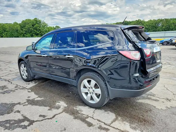 1GNKRGKD5HJ248443 2017 CHEVROLET TRAVERSE - Image 2