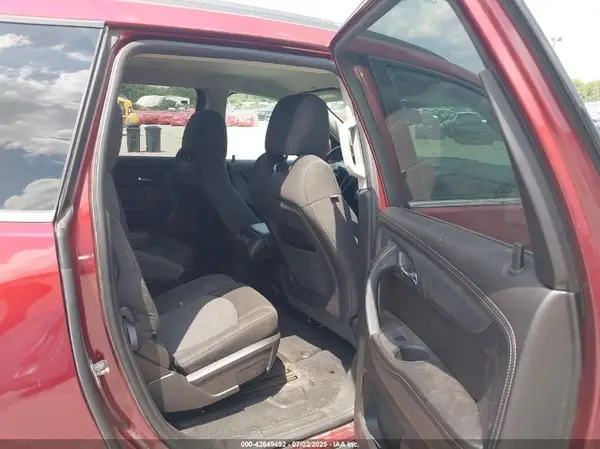 1GNKRGKD5HJ248877 2017 CHEVROLET TRAVERSE - Image 8