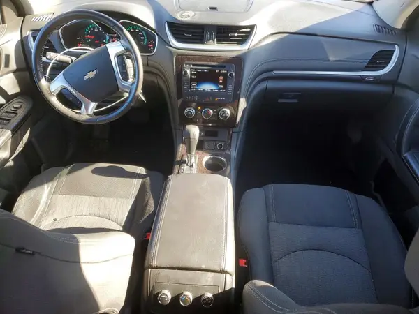 1GNKRGKD5HJ252685 2017 CHEVROLET TRAVERSE - Image 8