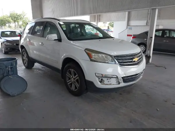 1GNKRGKD5HJ257188 2017 CHEVROLET TRAVERSE - Image 1