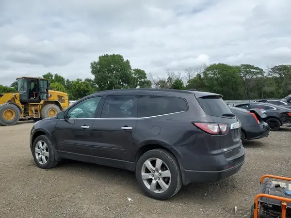 1GNKRGKD5HJ263556 2017 CHEVROLET TRAVERSE - Image 2