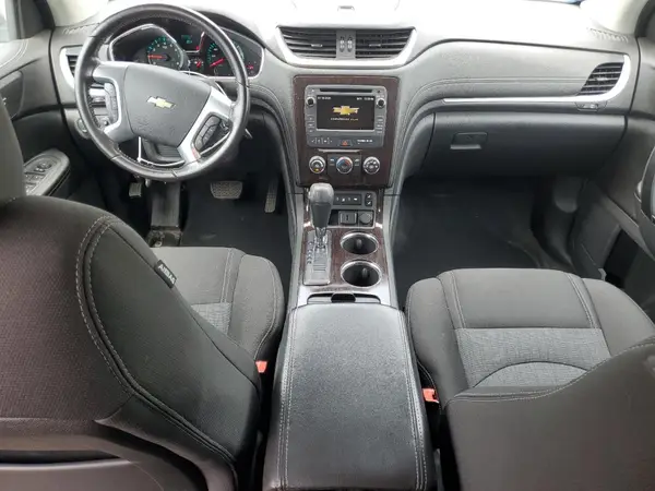 1GNKRGKD5HJ263556 2017 CHEVROLET TRAVERSE - Image 8
