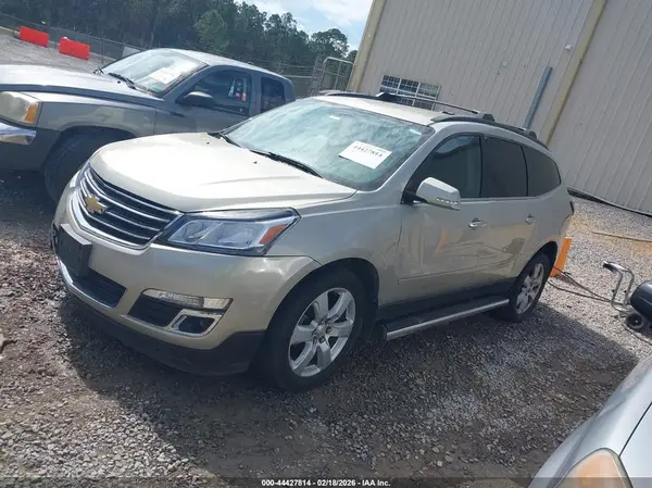 1GNKRGKD5HJ265730 2017 CHEVROLET TRAVERSE - Image 2