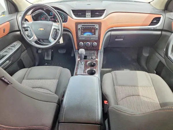 1GNKRGKD5HJ267218 2017 CHEVROLET TRAVERSE - Image 8