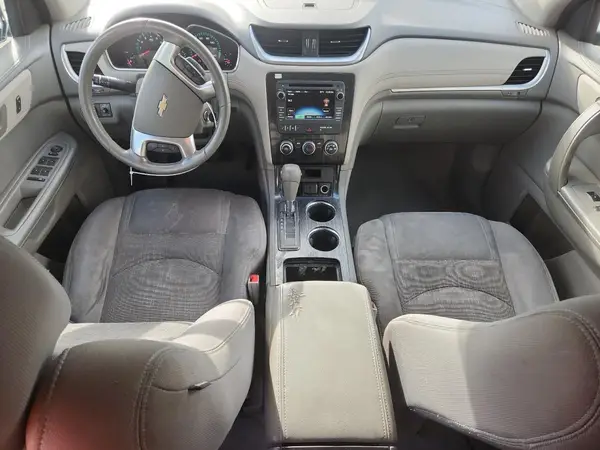 1GNKRGKD5HJ287906 2017 CHEVROLET TRAVERSE - Image 8
