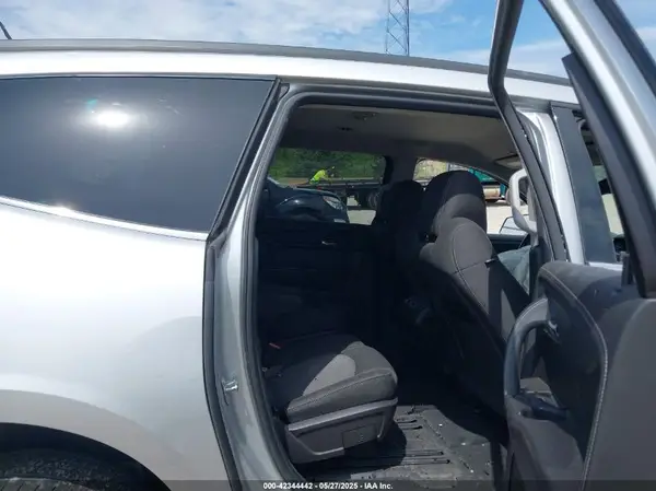 1GNKRGKD5HJ308625 2017 CHEVROLET TRAVERSE - Image 8