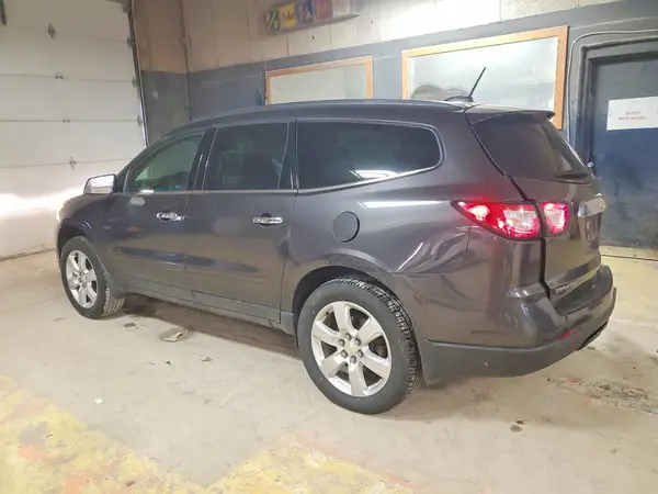 1GNKRGKD5HJ328146 2017 CHEVROLET TRAVERSE - Image 2