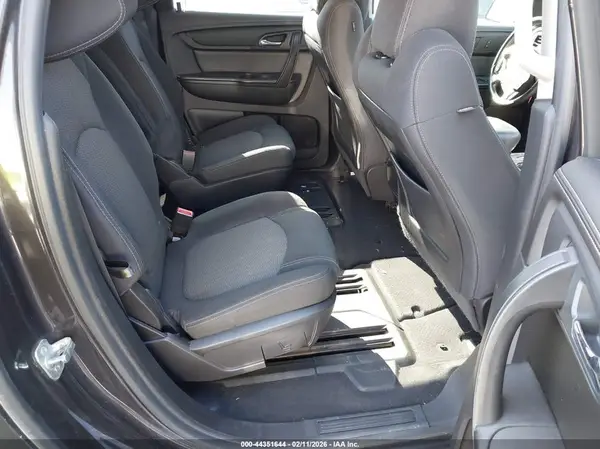 1GNKRGKD5HJ329314 2017 CHEVROLET TRAVERSE - Image 8