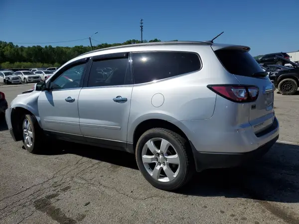 1GNKRGKD5HJ338529 2017 CHEVROLET TRAVERSE - Image 2