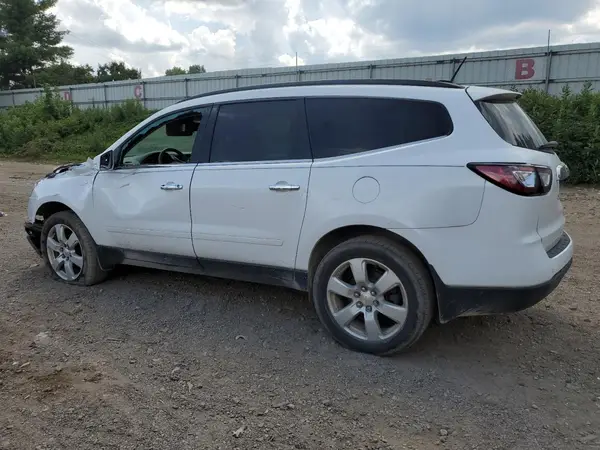 1GNKRGKD5HJ350969 2017 CHEVROLET TRAVERSE - Image 2