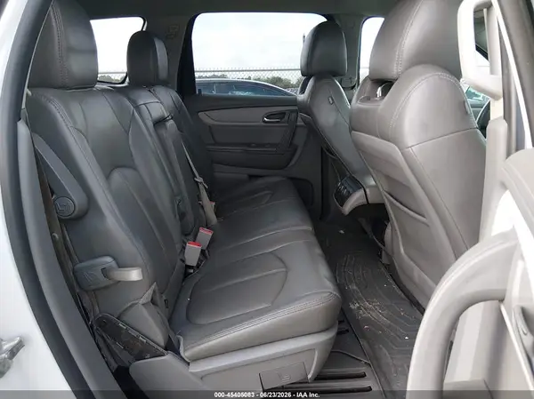 1GNKRGKD5HJ352656 2017 CHEVROLET TRAVERSE - Image 8