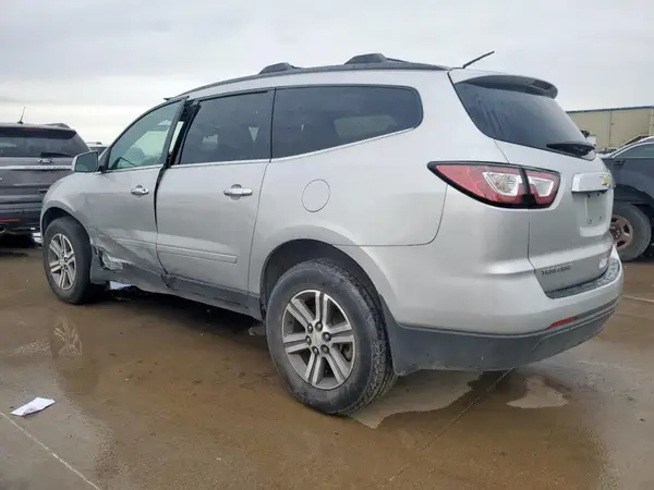 1GNKRGKD5HJ353032 2017 CHEVROLET TRAVERSE - Image 2