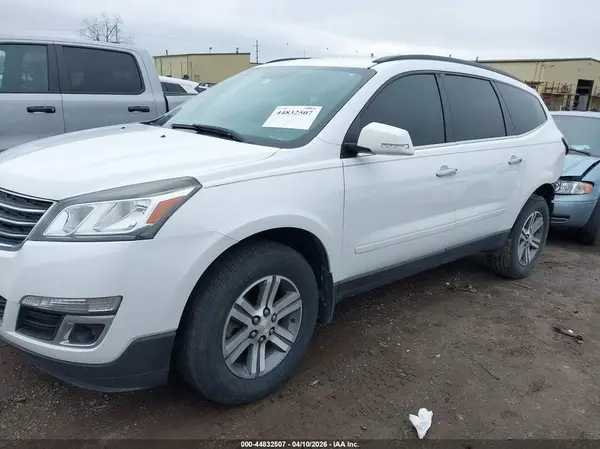 1GNKRGKD6GJ306817 2016 CHEVROLET TRAVERSE - Image 2