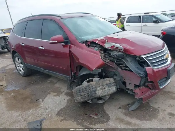 1GNKRGKD6HJ121619 2017 CHEVROLET TRAVERSE - Image 1