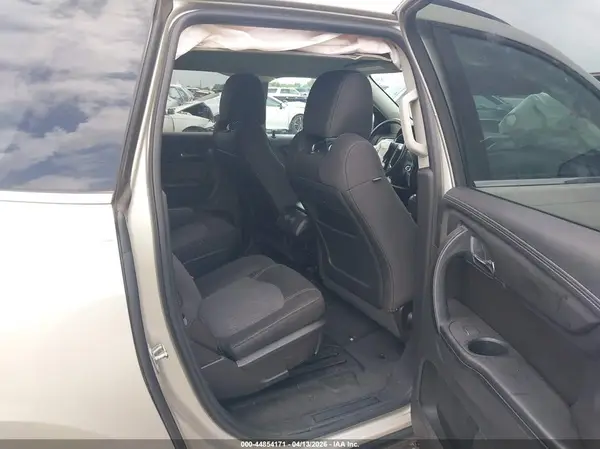 1GNKRGKD6HJ123998 2017 CHEVROLET TRAVERSE - Image 8