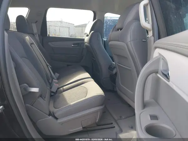 1GNKRGKD6HJ132751 2017 CHEVROLET TRAVERSE - Image 8