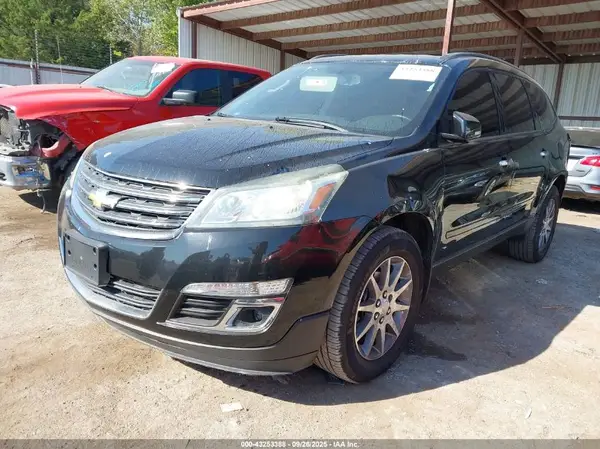 1GNKRGKD6HJ156841 2017 CHEVROLET TRAVERSE - Image 2