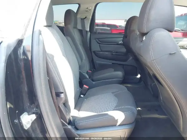 1GNKRGKD6HJ156841 2017 CHEVROLET TRAVERSE - Image 8