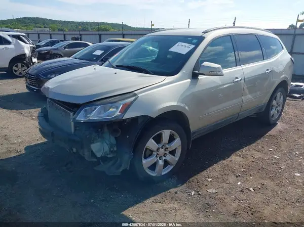 1GNKRGKD6HJ165054 2017 CHEVROLET TRAVERSE - Image 2