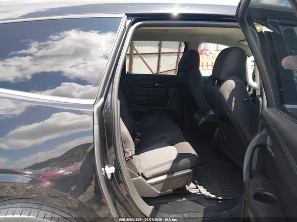 1GNKRGKD6HJ183313 2017 CHEVROLET TRAVERSE - Image 8