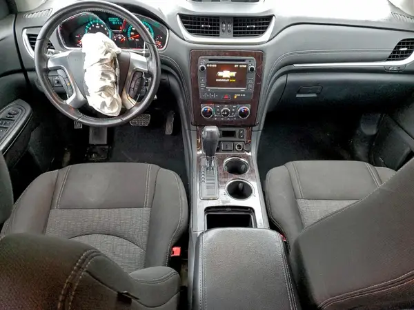 1GNKRGKD6HJ185563 2017 CHEVROLET TRAVERSE - Image 8