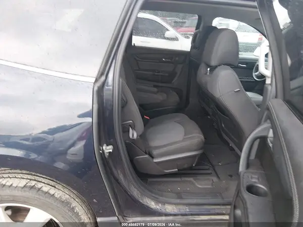 1GNKRGKD6HJ189743 2017 CHEVROLET TRAVERSE - Image 8