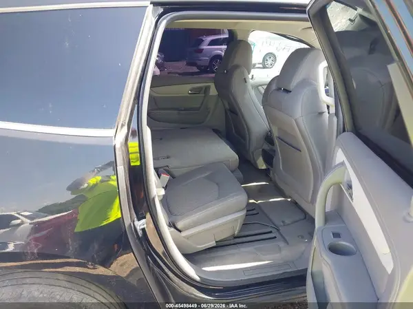 1GNKRGKD6HJ208727 2017 CHEVROLET TRAVERSE - Image 8