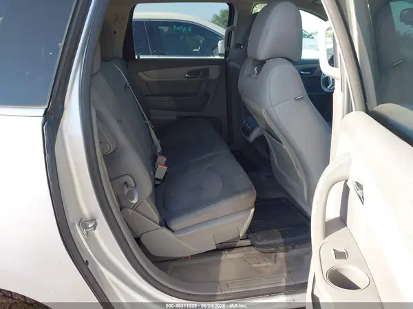 1GNKRGKD6HJ239749 2017 CHEVROLET TRAVERSE - Image 8