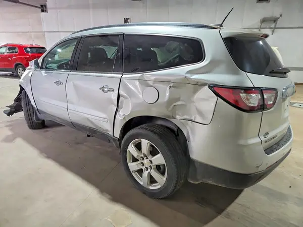 1GNKRGKD6HJ296131 2017 CHEVROLET TRAVERSE - Image 2
