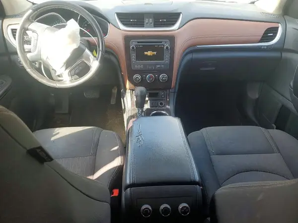 1GNKRGKD6HJ305927 2017 CHEVROLET TRAVERSE - Image 8