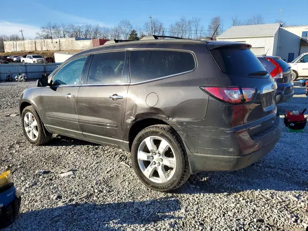 1GNKRGKD6HJ318385 2017 CHEVROLET TRAVERSE - Image 2