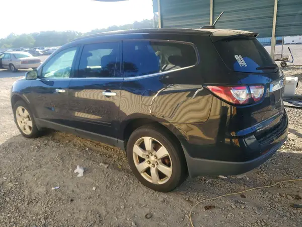 1GNKRGKD6HJ327717 2017 CHEVROLET TRAVERSE - Image 2