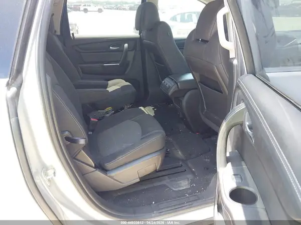1GNKRGKD6HJ350642 2017 CHEVROLET TRAVERSE - Image 8
