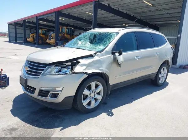 1GNKRGKD7GJ100535 2016 CHEVROLET TRAVERSE - Image 2