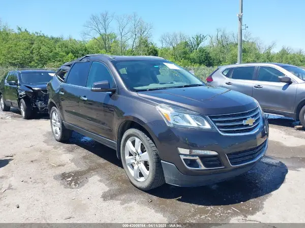 1GNKRGKD7HJ129888 2017 CHEVROLET TRAVERSE - Image 1
