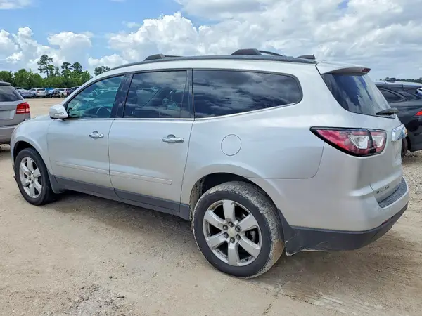 1GNKRGKD7HJ155701 2017 CHEVROLET TRAVERSE - Image 2