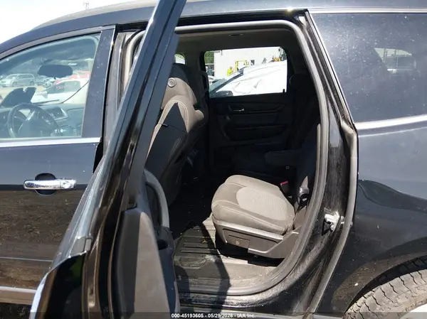 1GNKRGKD7HJ159750 2017 CHEVROLET TRAVERSE - Image 8